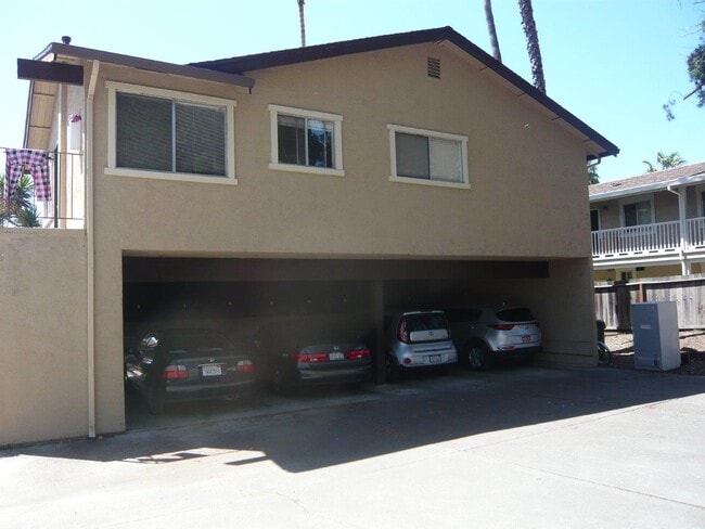 Building Photo - 43140 Starr St