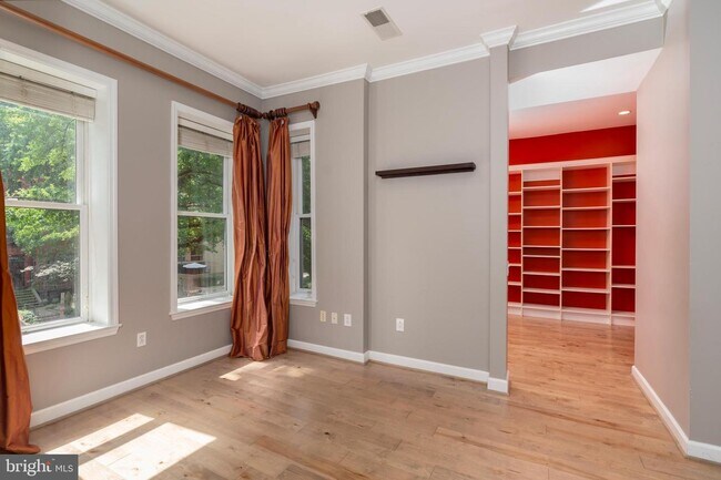 Building Photo - 1441 Rhode Island Ave NW