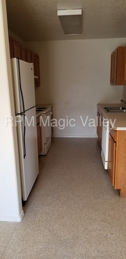 Foto principal - 2140 Elizabeth Blvd