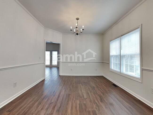 Foto del edificio - 815 Brookhannah Ct