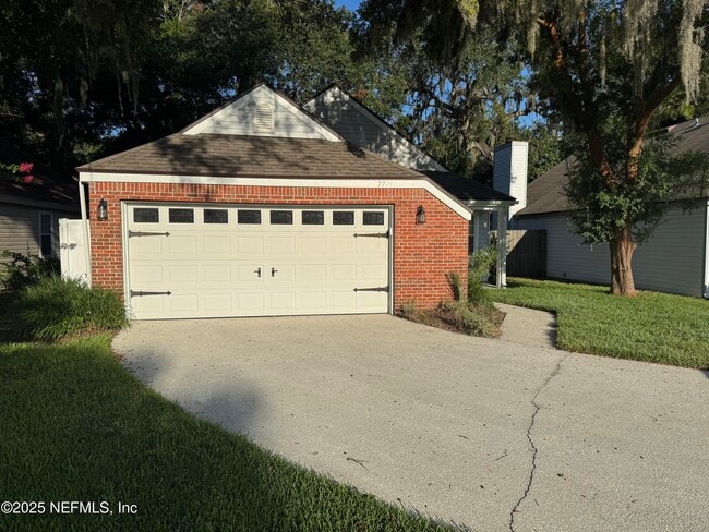 Building Photo - 7701 Leesburg Dr S