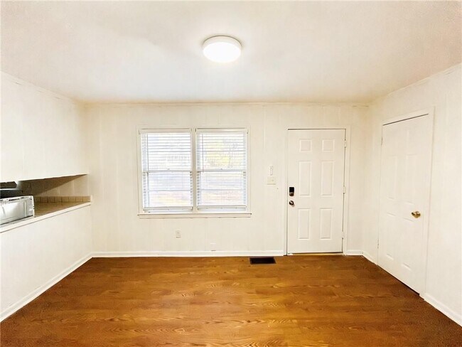 Foto del edificio - 7062 Felton Ln