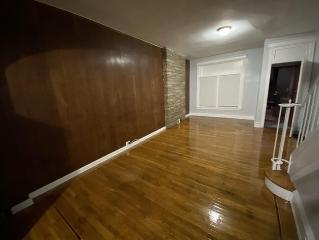 Foto del edificio - 1333 Princess Ave