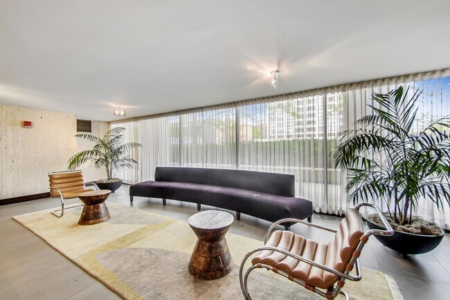 Foto del edificio - 1960 N Lincoln Park W