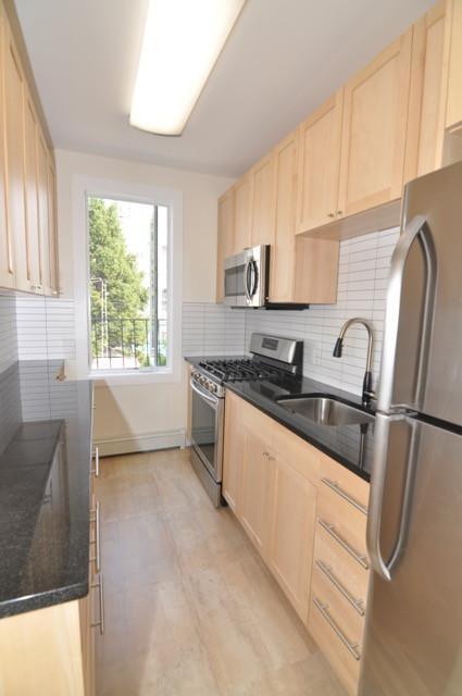 Foto del edificio - 2 bedroom in SUNNYSIDE NY 11104