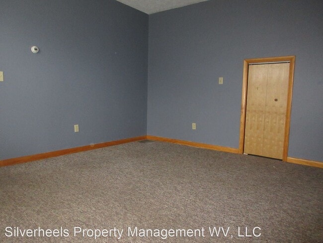 Building Photo - 3 br, 1.5 bath House - 1522 Park Avenue