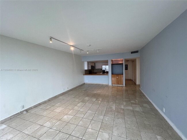 Foto del edificio - 520 Brickell Key Dr