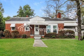 Building Photo - 6207 Moses St