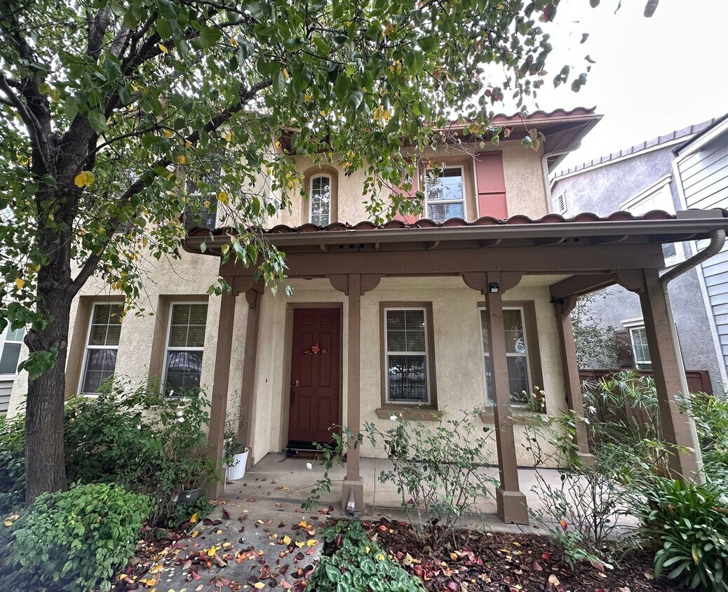 Primary Photo - 25971 Newport Ave