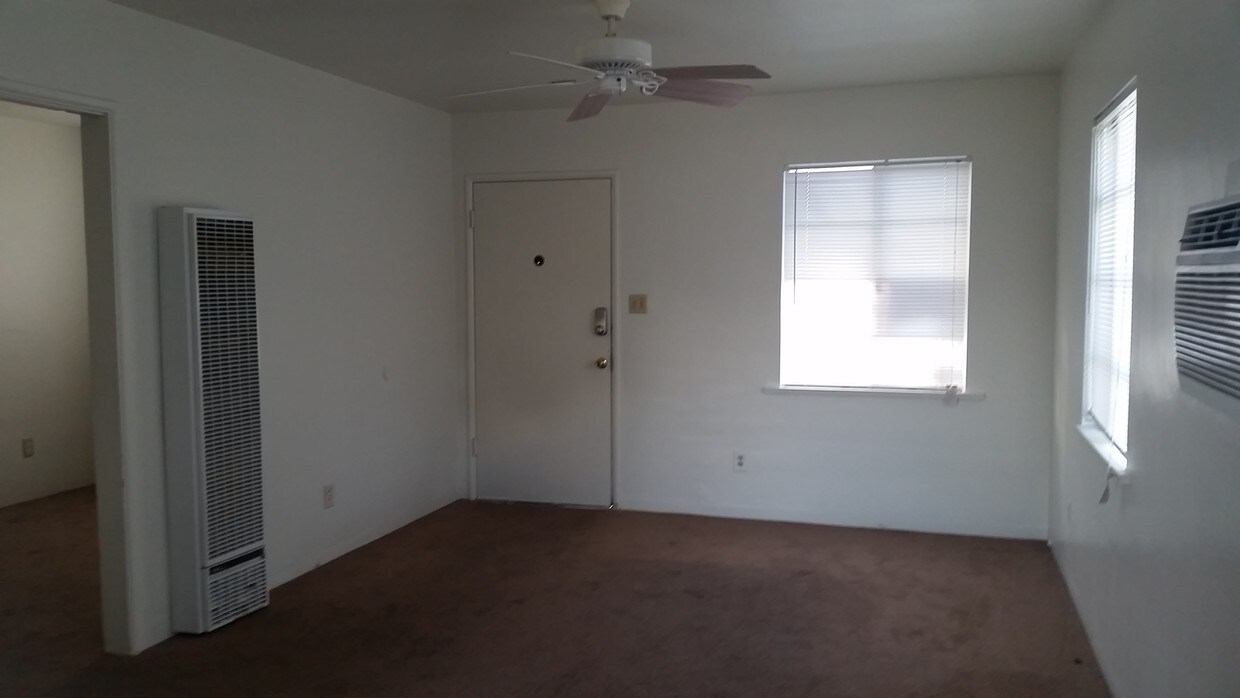Living Room - 114 Warren Ave