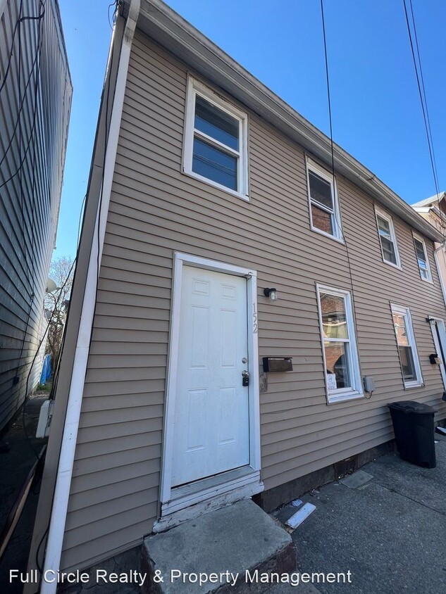 Primary Photo - 2 br, 1 bath House - 152 Chestnut Street E...