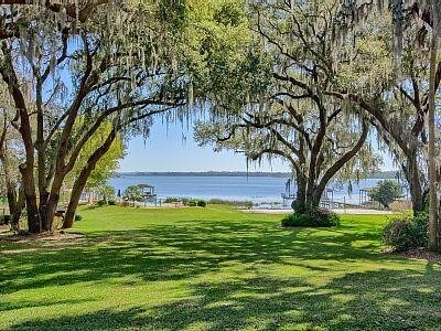 Foto del edificio - 10235 SE Sunset Harbor Rd
