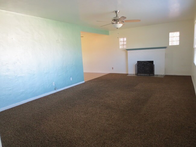 Building Photo - 411 E Wigwam Blvd
