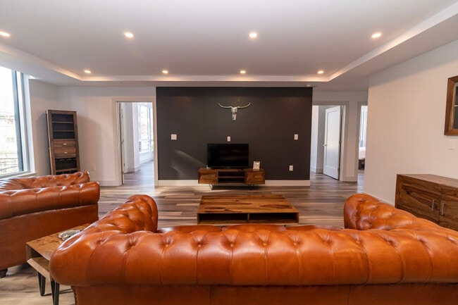 Photo du bâtiment - 5515 Clyde St.