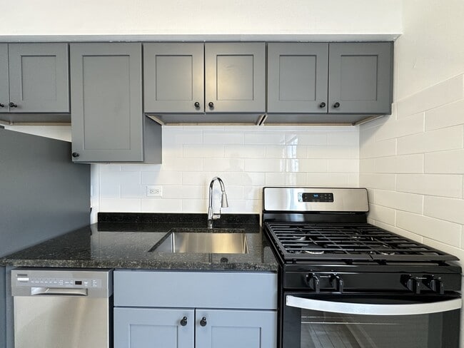 Foto del edificio - 6705 N California Ave