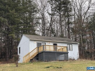 Building Photo - 120 Riverfield Farm Ln