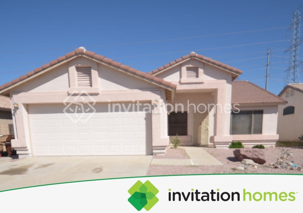 Primary Photo - 8703 N 112th Ave