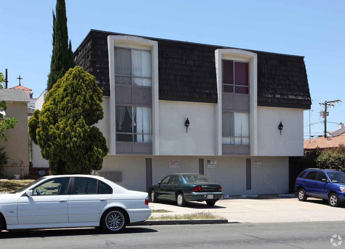 Building Photo - 4330 43rd St