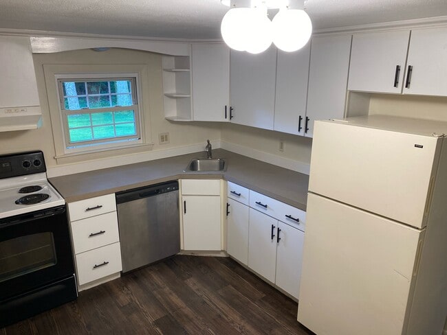 Kitchen - 151 Leicester St