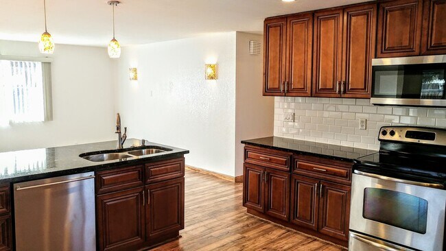 Building Photo - West Boise near Hyatt Lakes Reserve- 3bd 2...