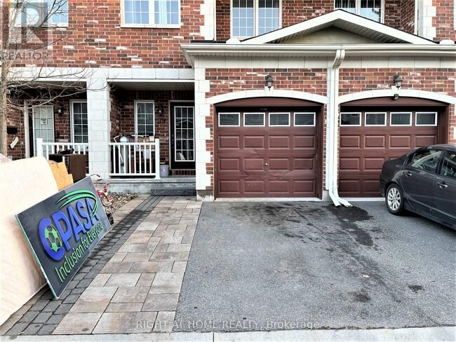 Building Photo - 39 Dundalk Private