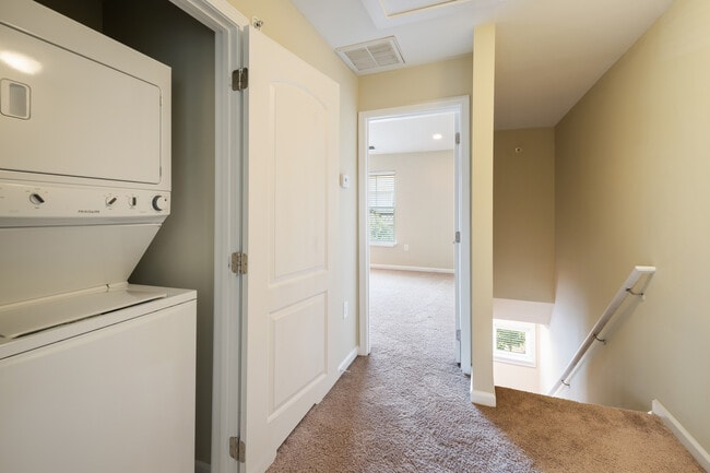 Building Photo - The Woodlands of Charlottesville