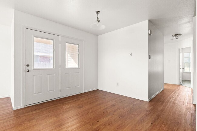 Foto del edificio - 6211 Temora Loop