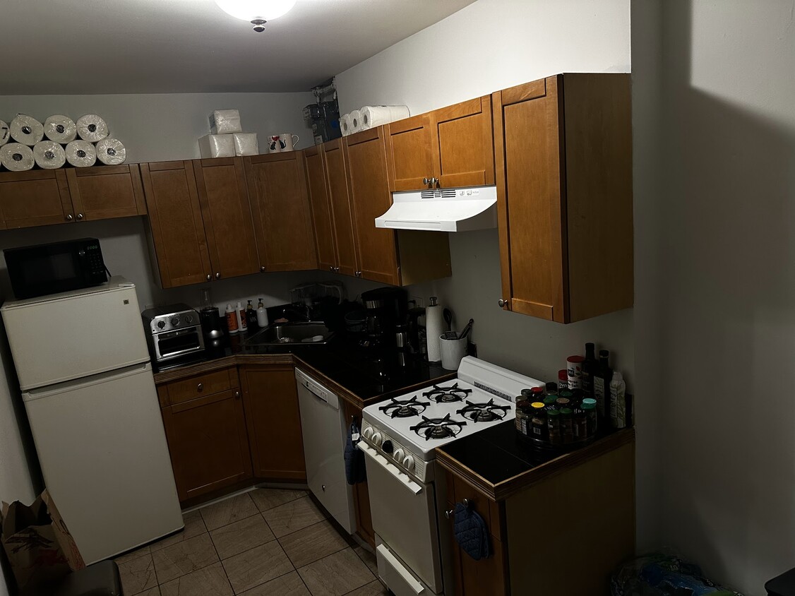 Primary Photo - 65 Kilmarnock St