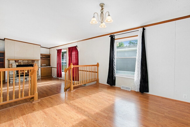 Building Photo - 356 Burr Oak Ln