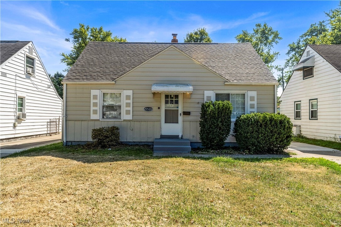 Primary Photo - 25520 Briardale Ave