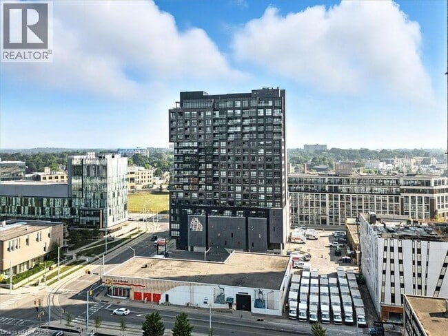 Building Photo - 1 Victoria St S