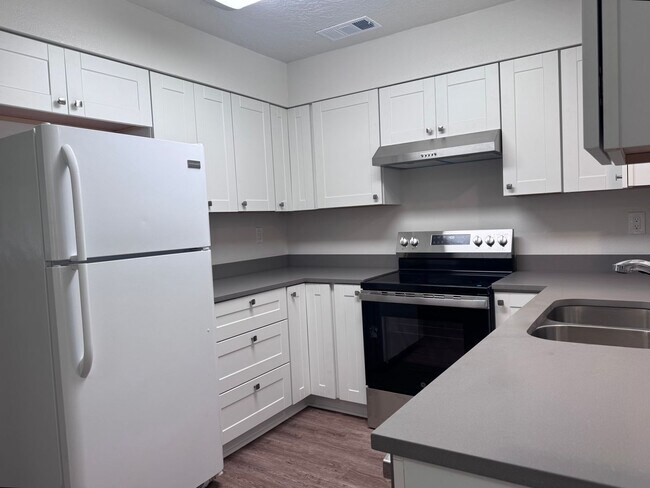 Foto del edificio - 11628 Nambe Ave NE