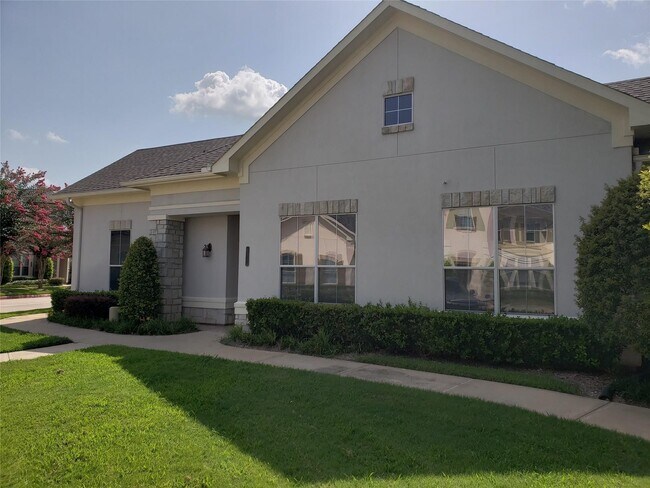 Foto del edificio - 4330 Lake Run Dr