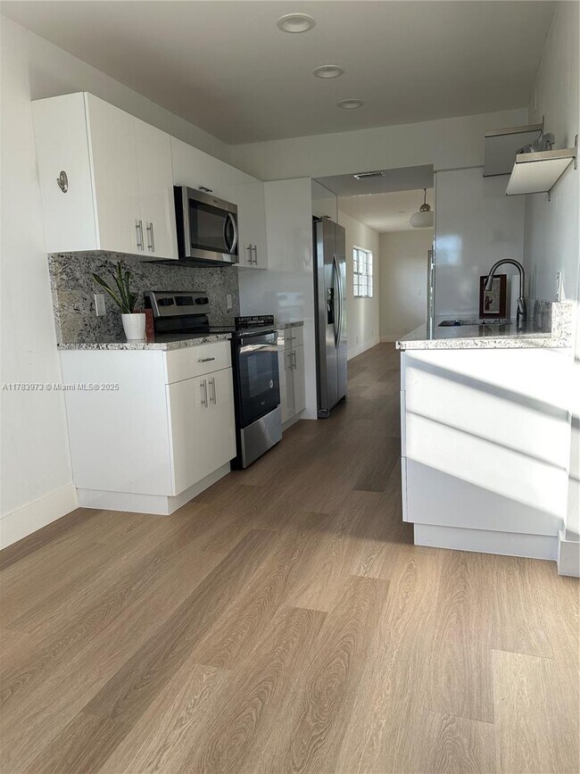 Foto del edificio - 12701 SW 13th St