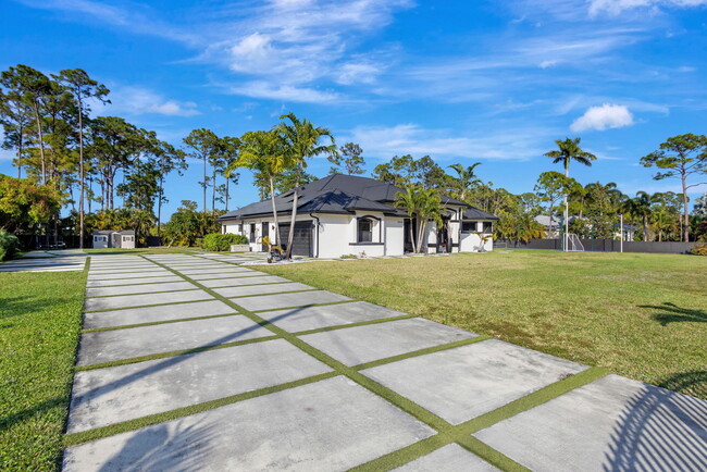 Building Photo - 13803 Citrus Grove Blvd