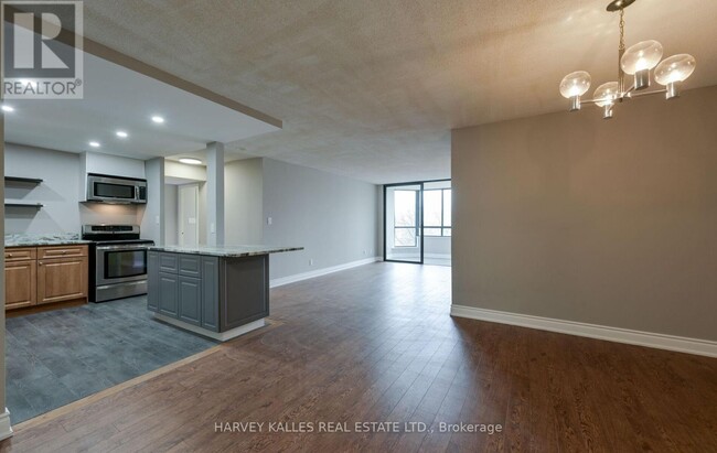 Building Photo - 25-325 Bamburgh Cir