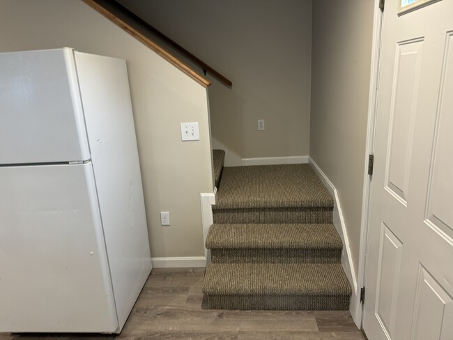 Foto del edificio - 224 Jeff Heights Rd