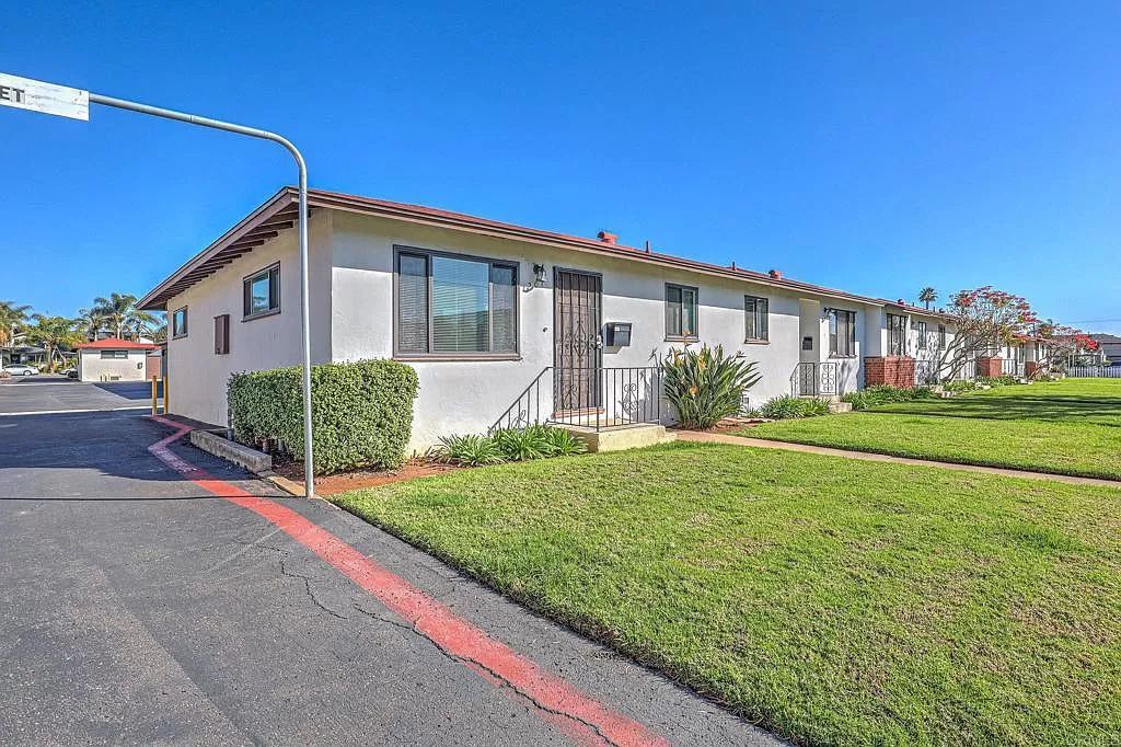 207 Del Mar Ave, Chula Vista, CA 91910 Townhome Rentals in Chula