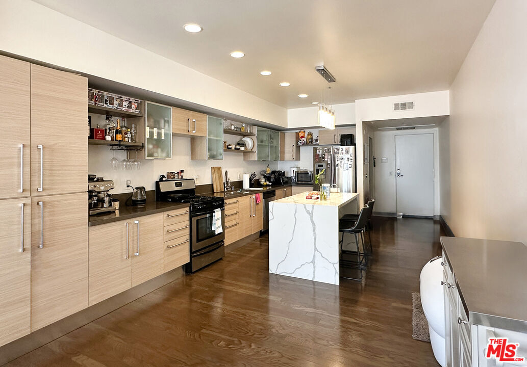 Foto principal - 1234 Wilshire Blvd