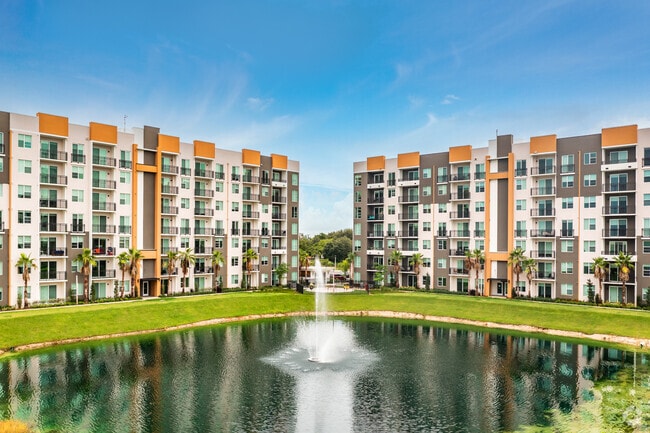 Building Photo - The Pomelo