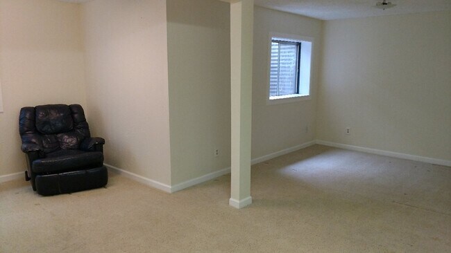 Basement that can be another large bedroom. - 2821 W Long Dr