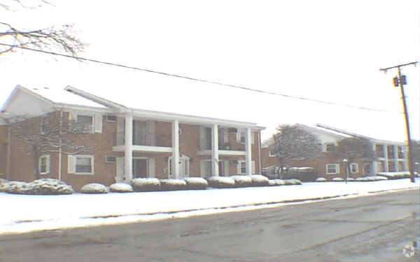 The Monticello Apartments - Monticello Apartments