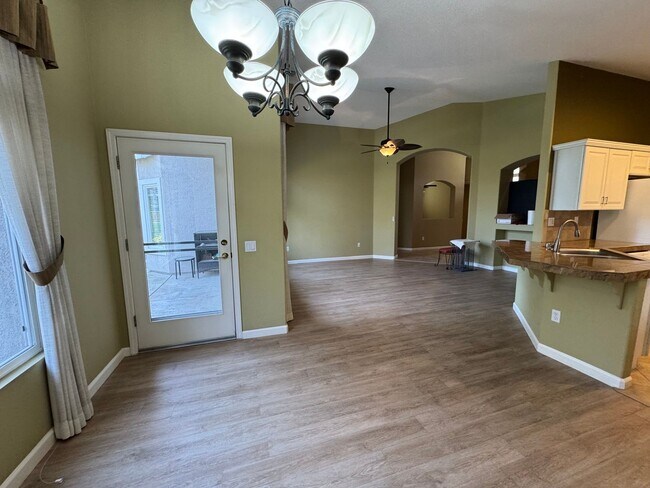 Foto del edificio - DEL WEBB 55+ Adult Community in Roseville!