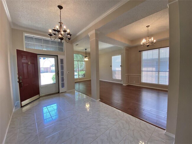 Building Photo - 10208 Napa Valley Dr