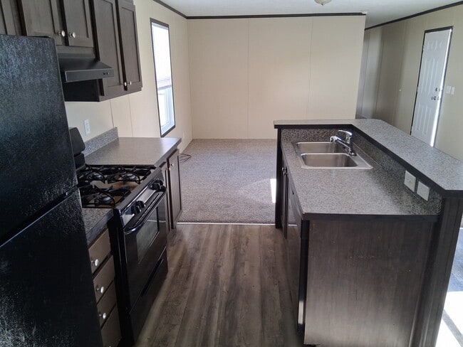 Building Photo - 6040 Georgia