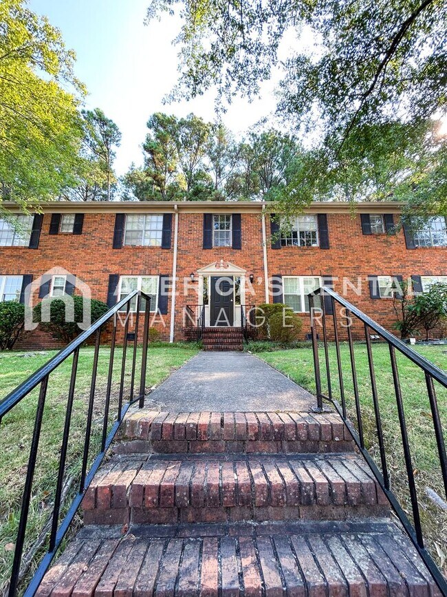 Foto del edificio - Townhome for Rent in Vestavia Hills, AL!! ...