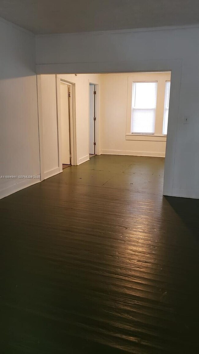 Foto del edificio - 1517 Logan St