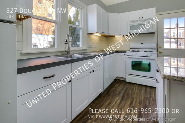 Building Photo - Available Now | 3 Bedroom, 1 Bath Lower Un...