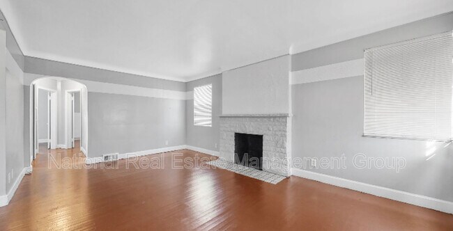 Foto del edificio - 9711 Greensboro St