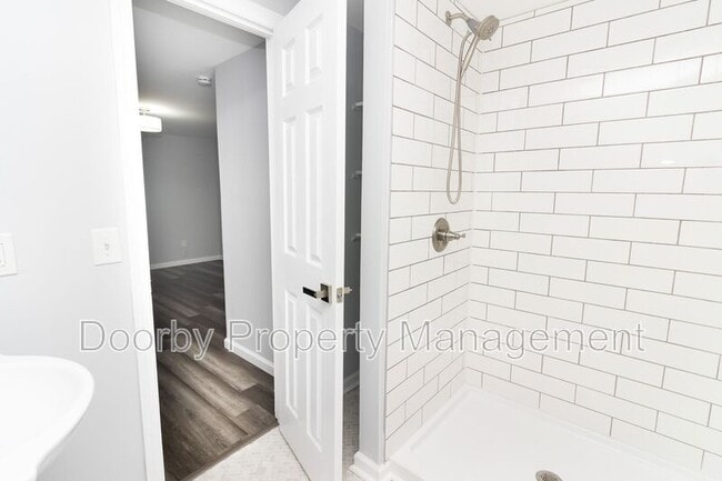 Foto del edificio - 1313 Timbercrest Ln